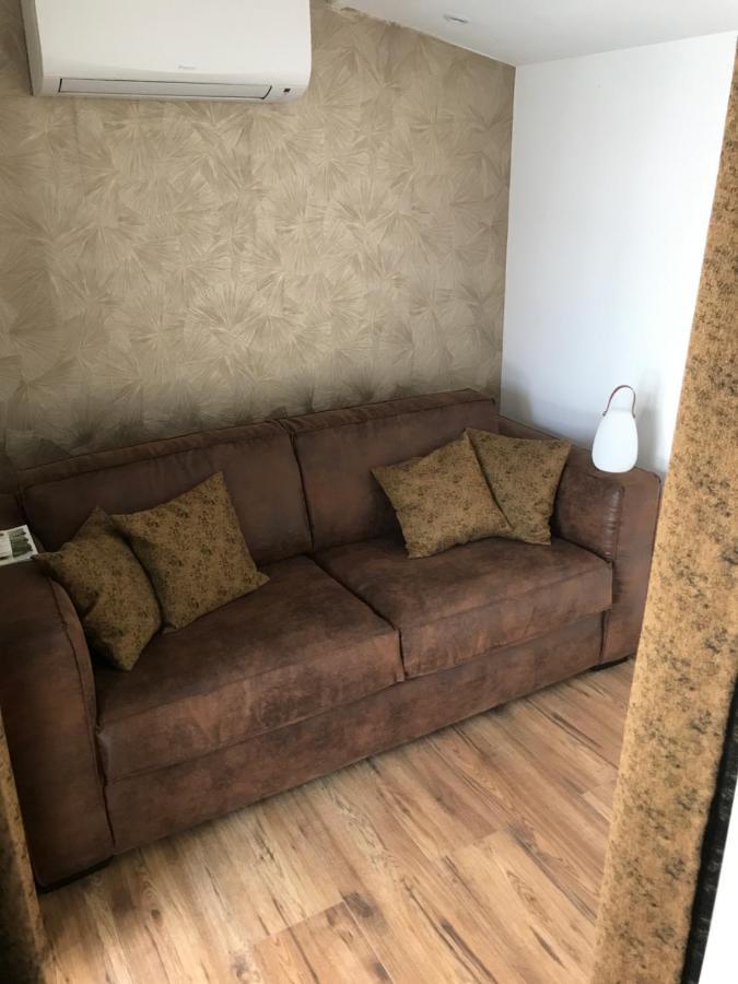 Chalet Cosy Atypique Vichy Ngoại thất bức ảnh